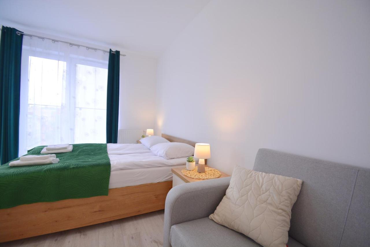 Apartamenty Bryza - Monte Cassino 8 - Centrum ชวีโนวิชแจ ภายนอก รูปภาพ